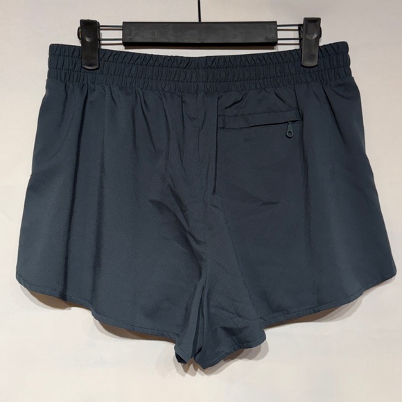 Girlfriend Collective Trail Shorts Moss Size Medium - Picture 5 of 7